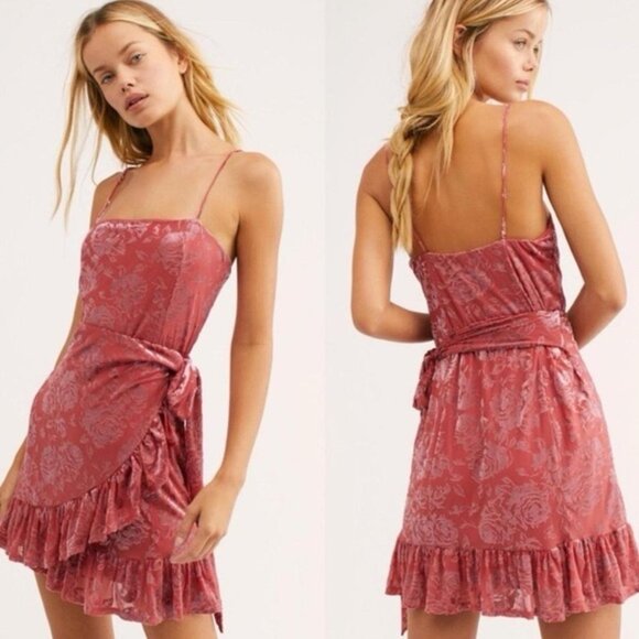 NWT Free People Intimately Oliva Rose Velvet Wrap Dress - Women's Small - Picture 1 of 7